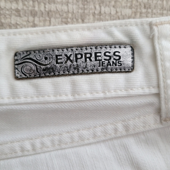 Express White Jean Shorts - Picture 3 of 5